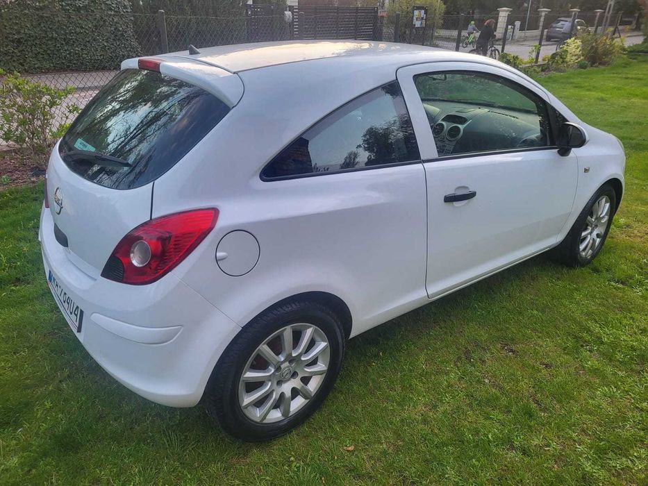 opel corsa D z kompletem kół zapasowych