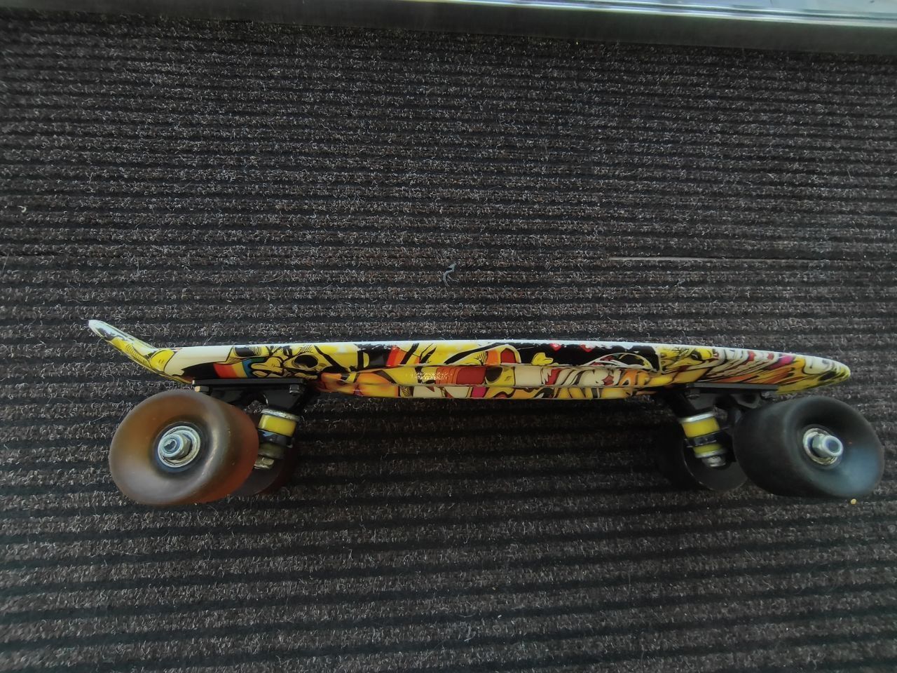 Penny board FISZKA deskorolka dla dzieci 56cm GRAFFITI