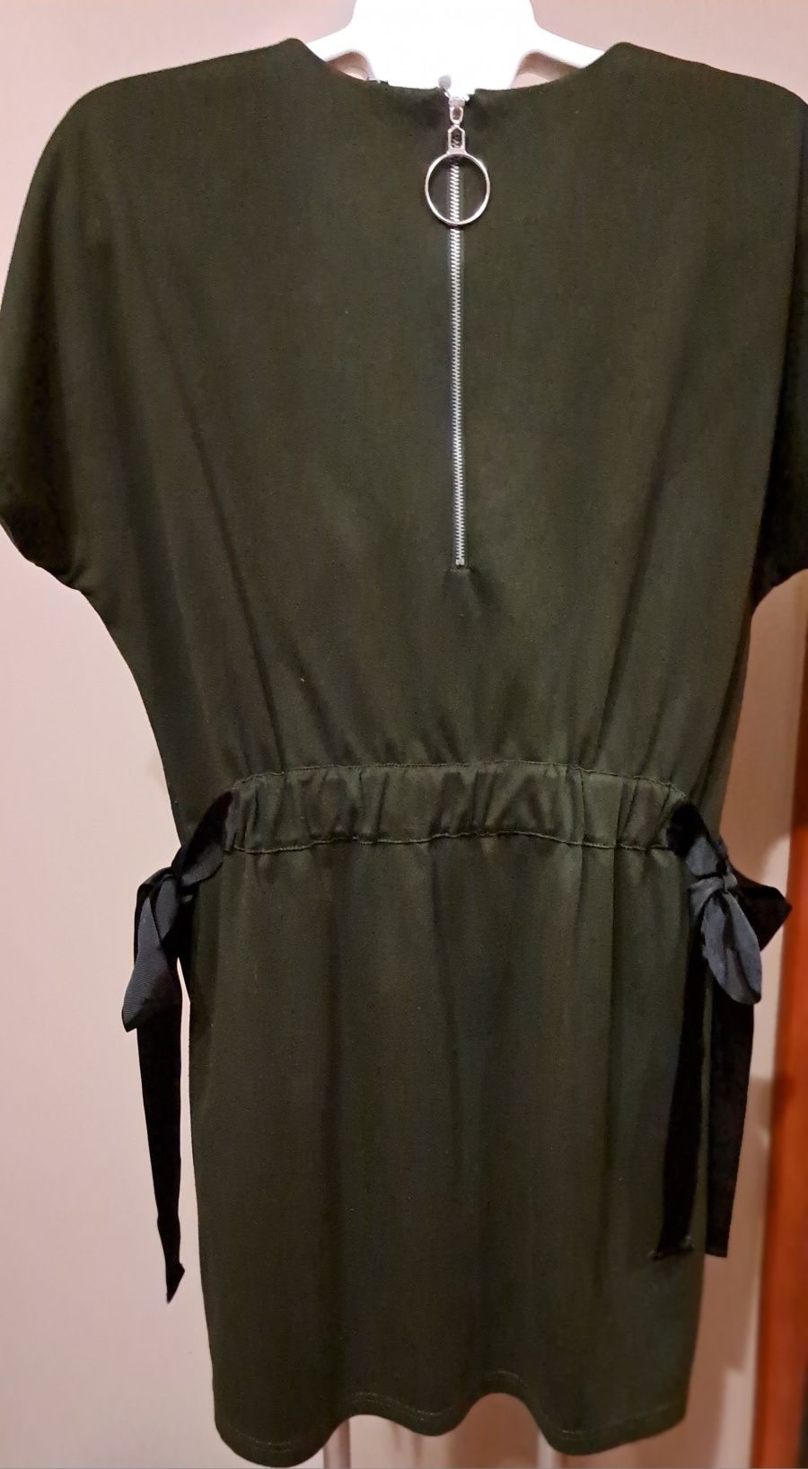 Sukienka z dzianiny kolor khaki