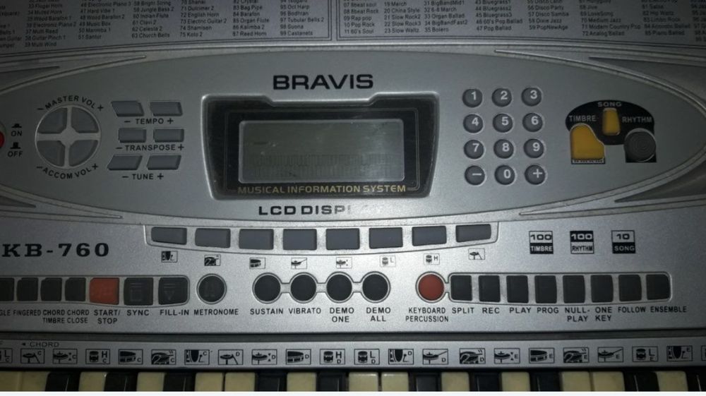 yamaha-BRAVIS-KB-760-синтезатор для навчаня