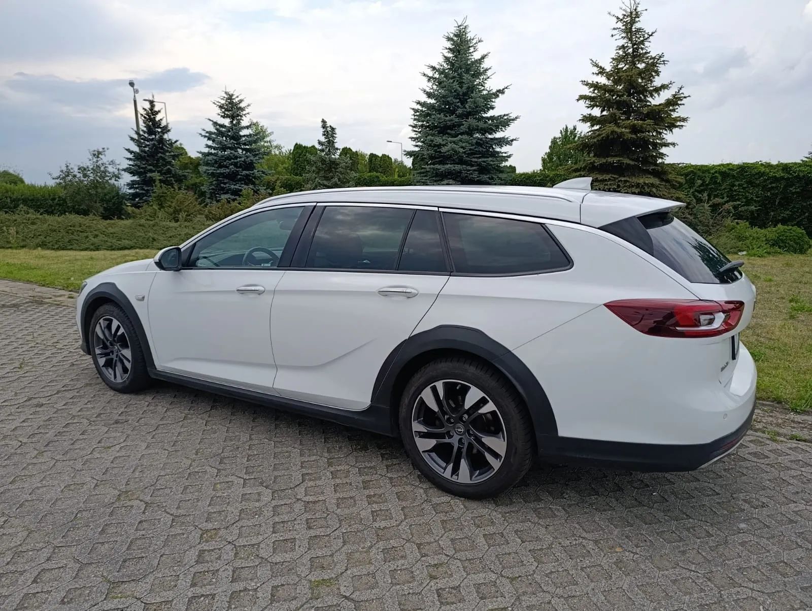 Opel Insignia wersja CT | Automat | 2018 | Fotele AGR | oszczędny | radar