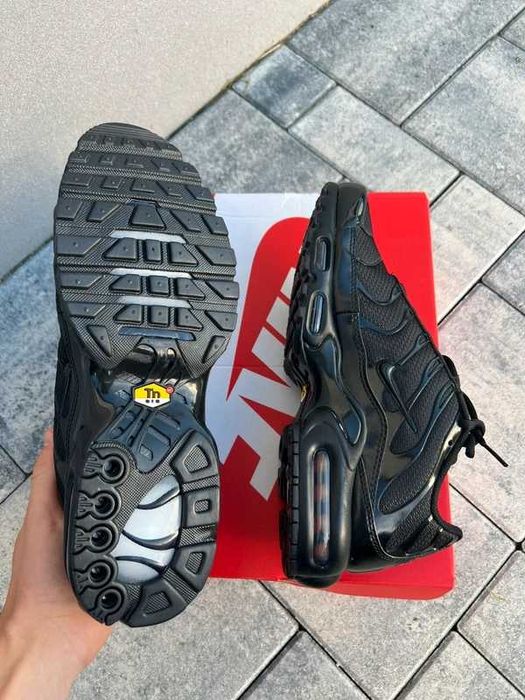 "Buty Trampki" Nike_Air_Max_Plus_TN_Triple_Black R.37.5