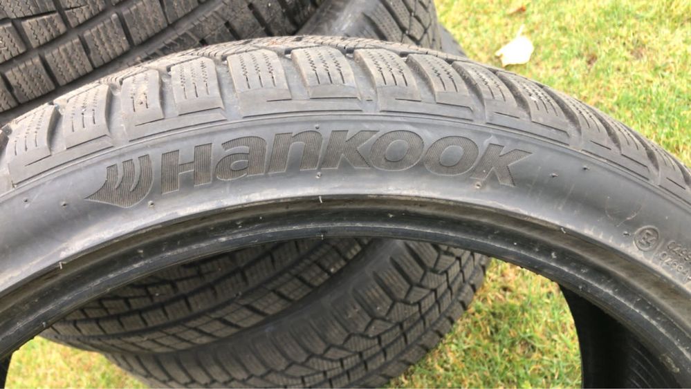 Резина зимова Hankook winter I cept evo2 - 245/40 R21