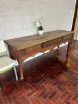 Vendo mesa aparador de madeira linda!!!