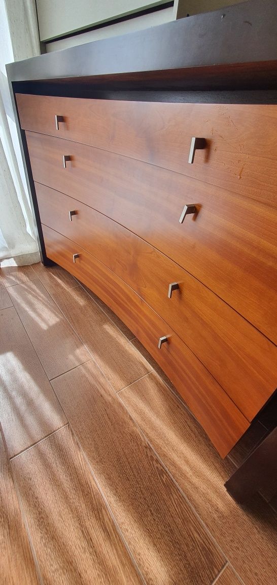 Oportunidade! Mobilia de Quarto em Madeira Maciça de Cerejeira