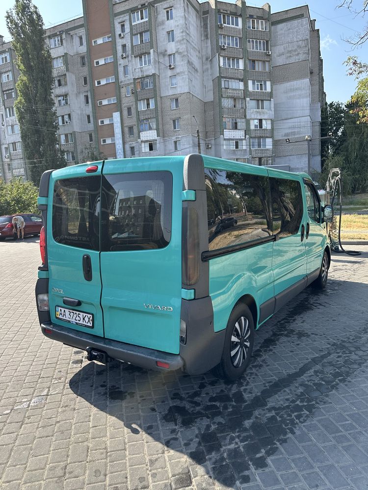 Продам Opel Vivaro 2006 рік