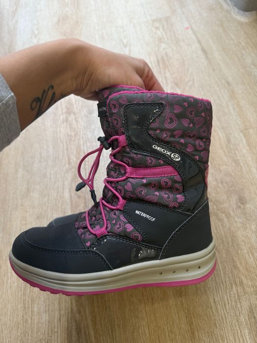 Зимові чоботи  на дівчинку Geox 31 розмір