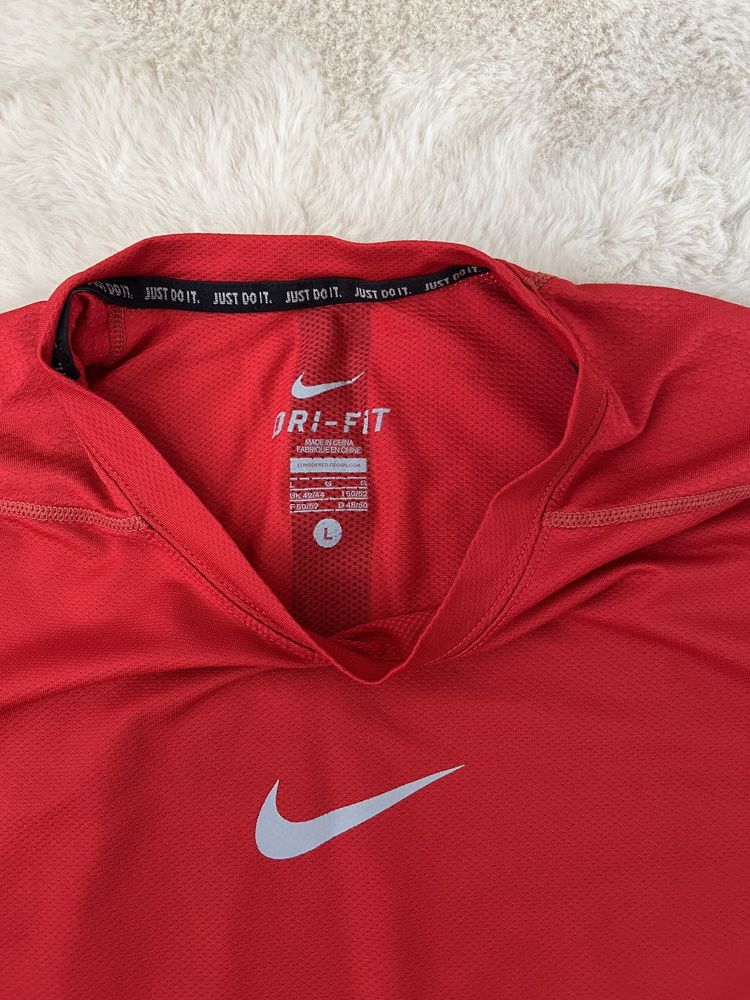 Футболка Nike dri-fit