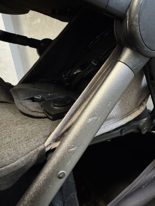 Прогулянкова коляска carrello bravo