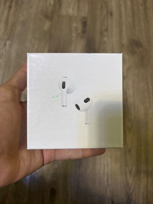 Нові навушники airpods 3.