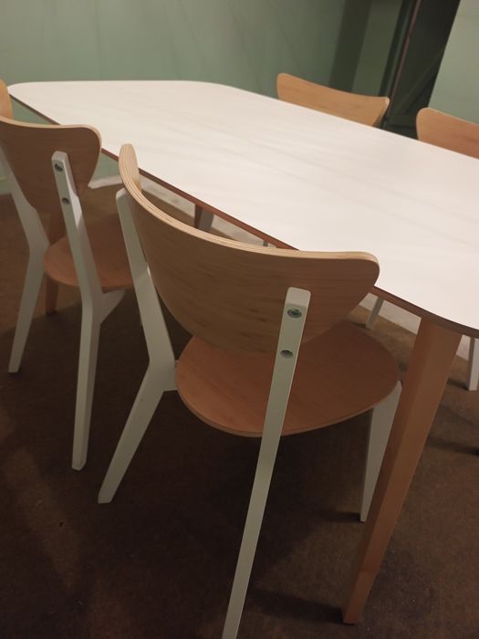 Stół + 4 krzesła IKEA NORDMYRA – bardzo dobry stan