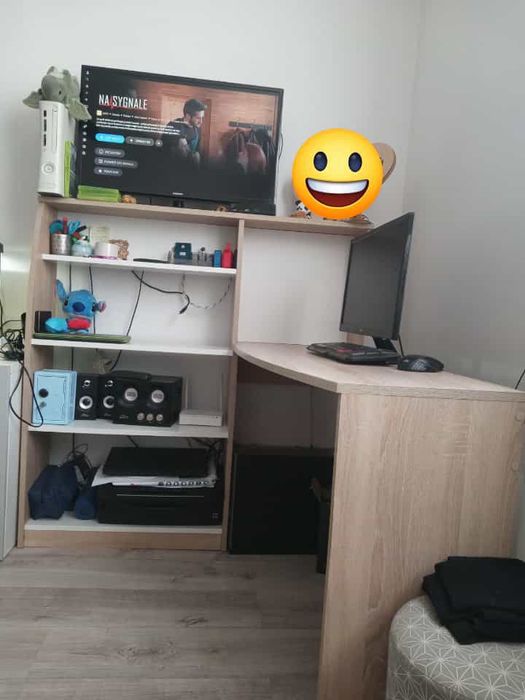 Sprzedam biurko narożne z półkami stan bardzo dobry