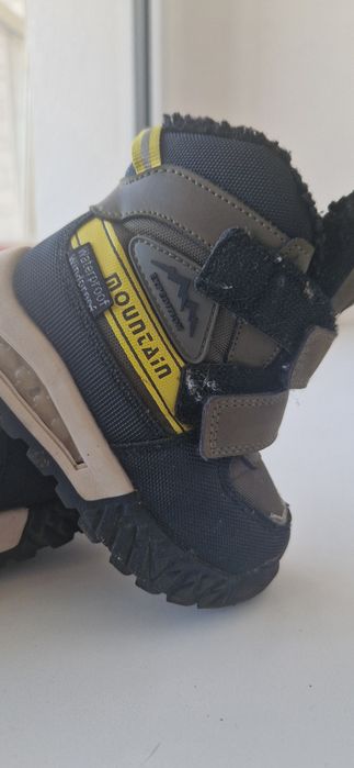 Зимні ботинки Mountain водо не проникні 23 розмір