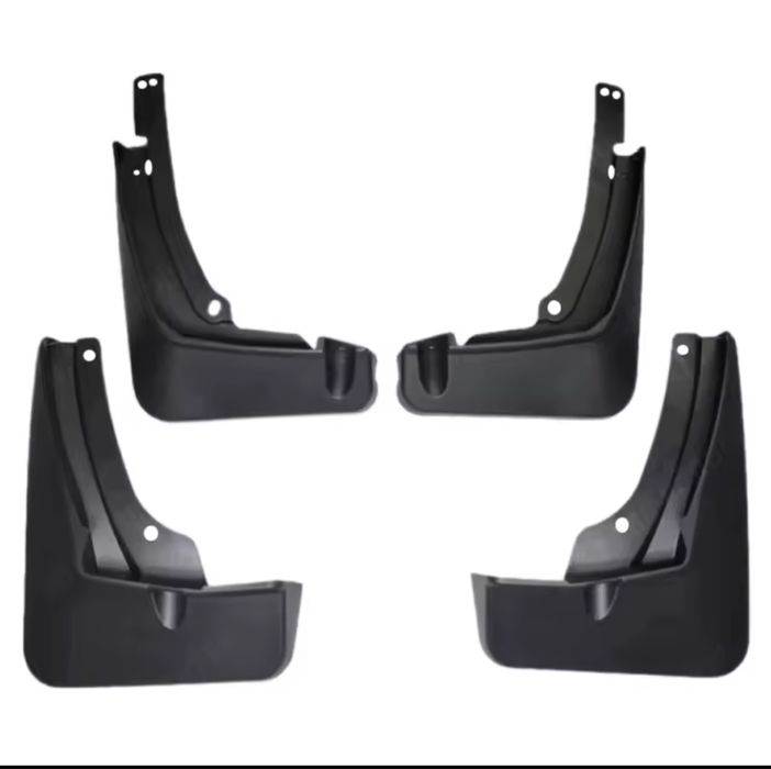 Cadiillac Lyriq бризговики штора