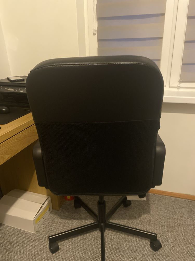 Ikea Renberget kszeslo biurowe obrotowe czarne