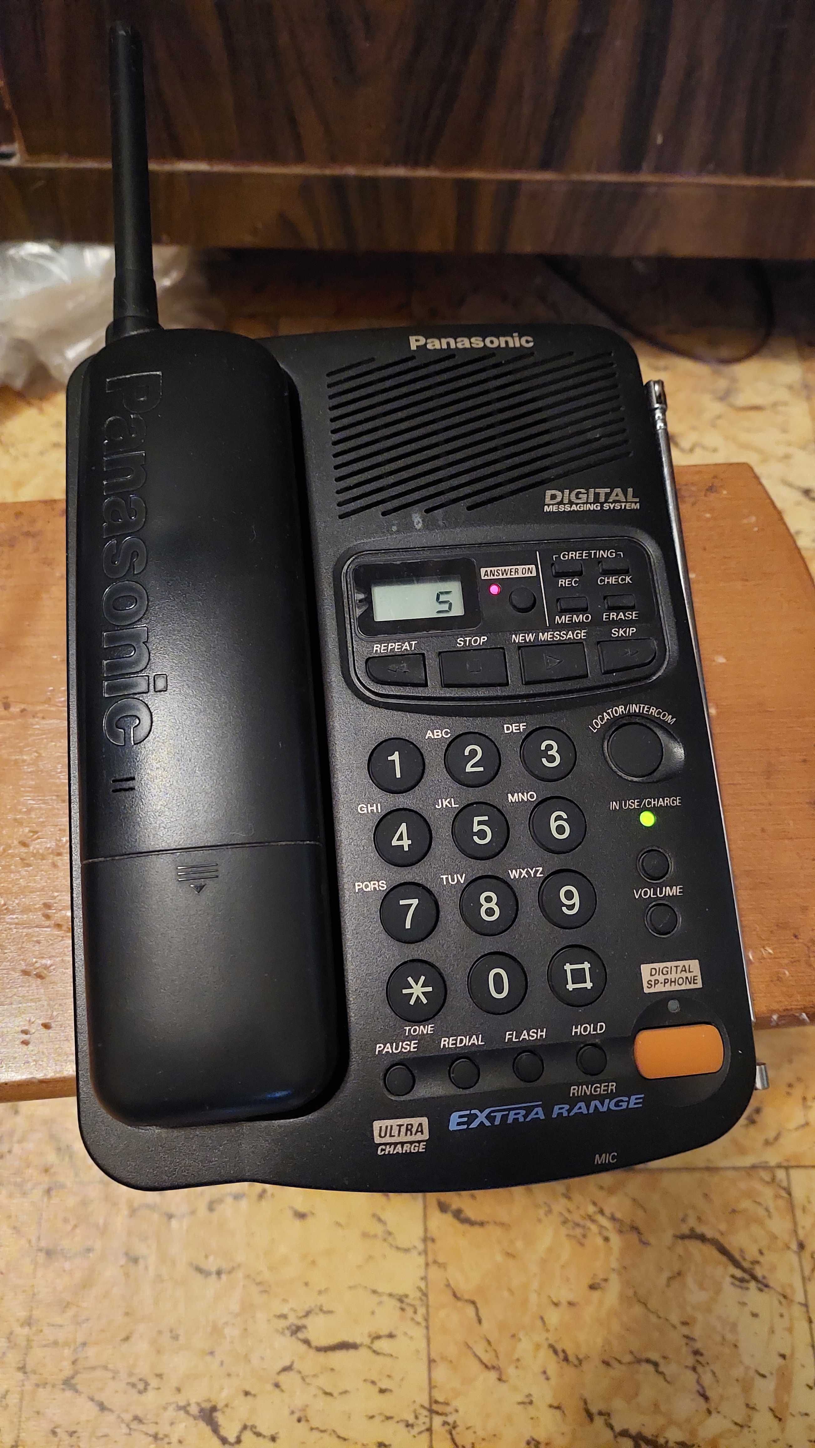Радіотелефон з автовідповідачем виробництва Японія Panasonic-TCM526BXB