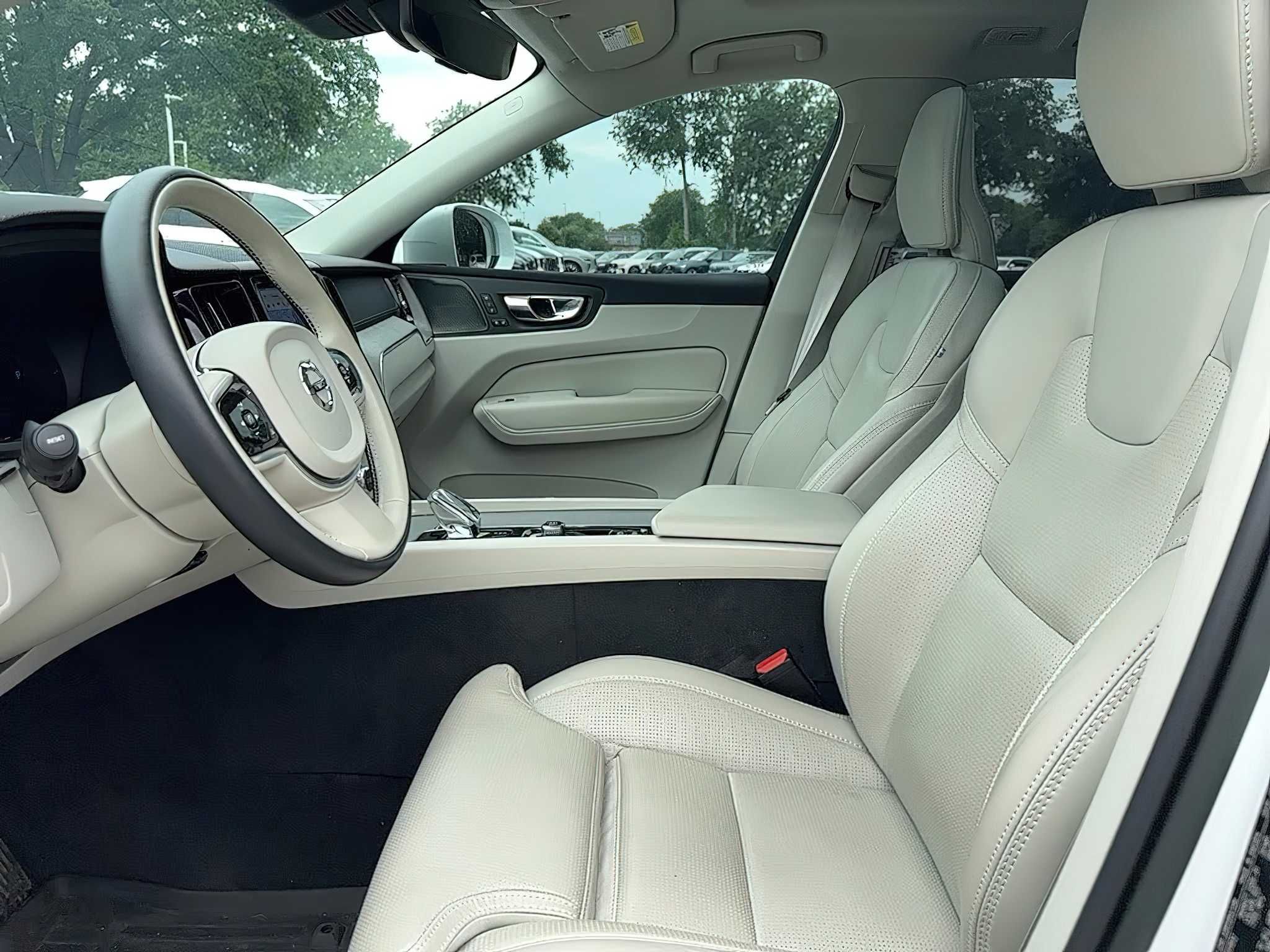 Volvo XC60 Recharge Ultimate T8 2023
