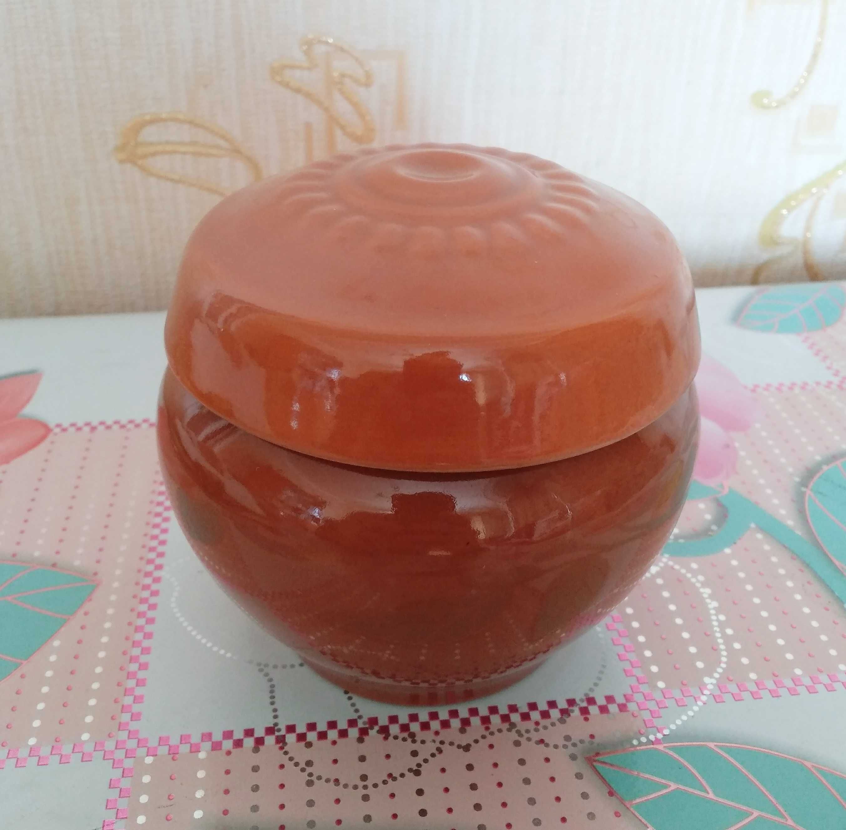Горшки глиняные и керамический