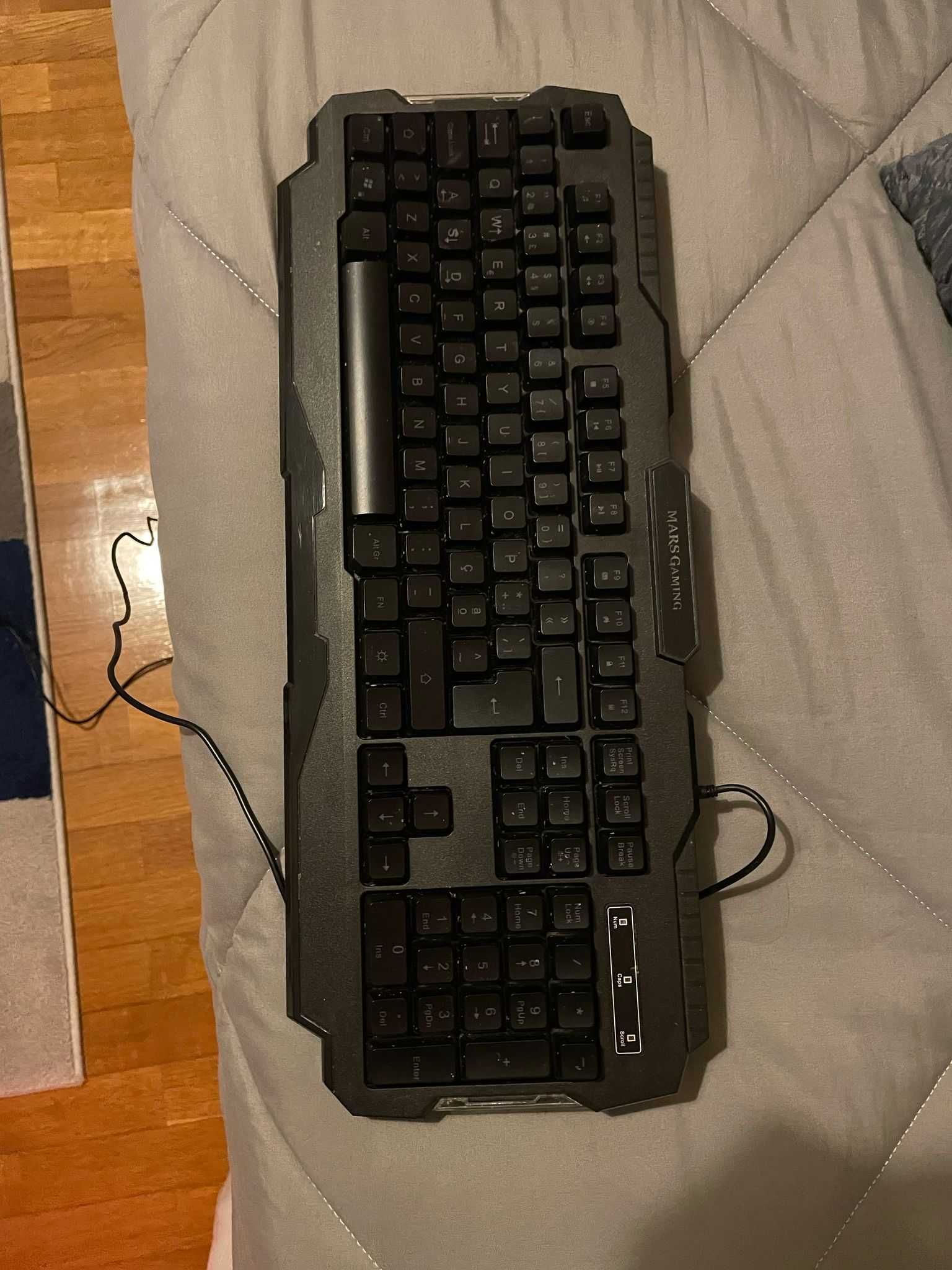 Computador mars Gaming+teclado mars gaming+monitor view soni. Garantia