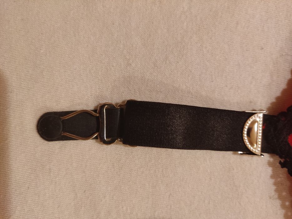 Pas do pończoch nylonowych