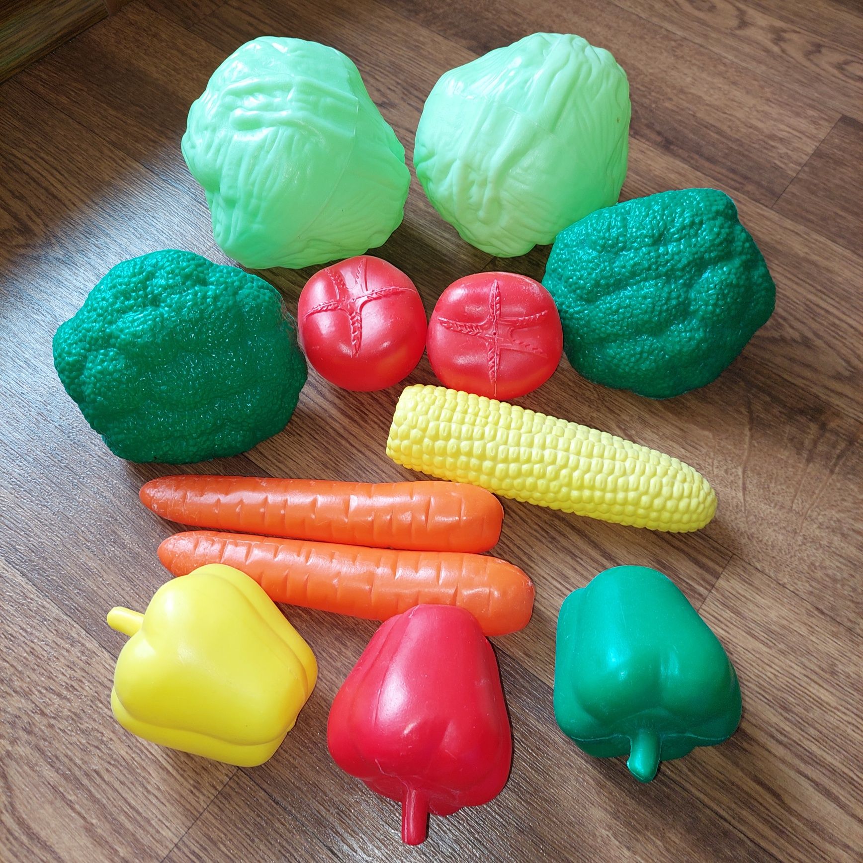 Овощи игрушечные пластмассовые