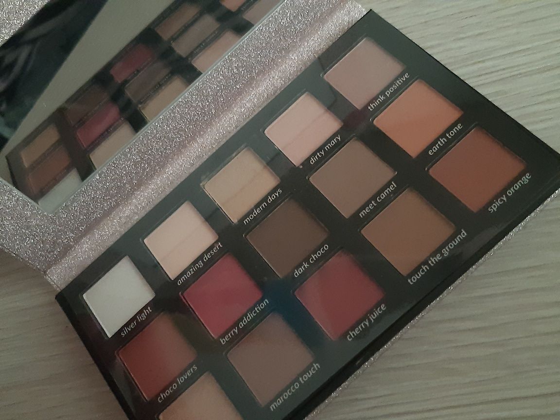 Paletka wibo modern eye Shadow