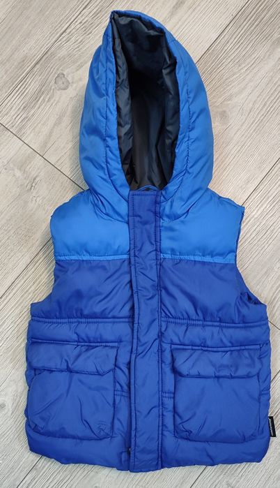 Жилетка від Zara