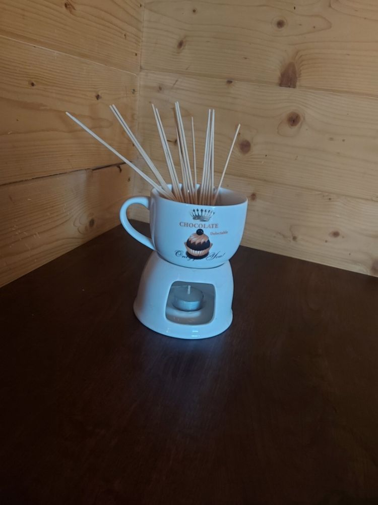 Porcelanowy zestaw do czekoladowego founde
