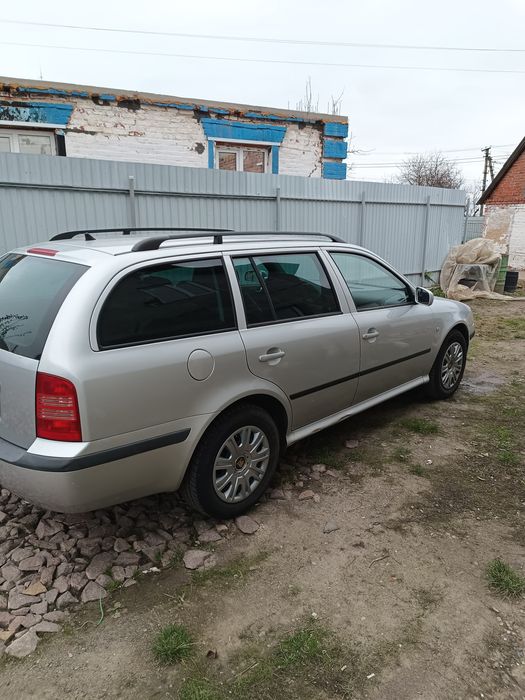 Шкода Октавія тур в доброму стані