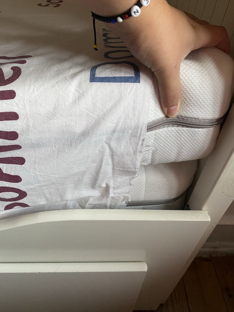 Cama HEMNES Ikea usada