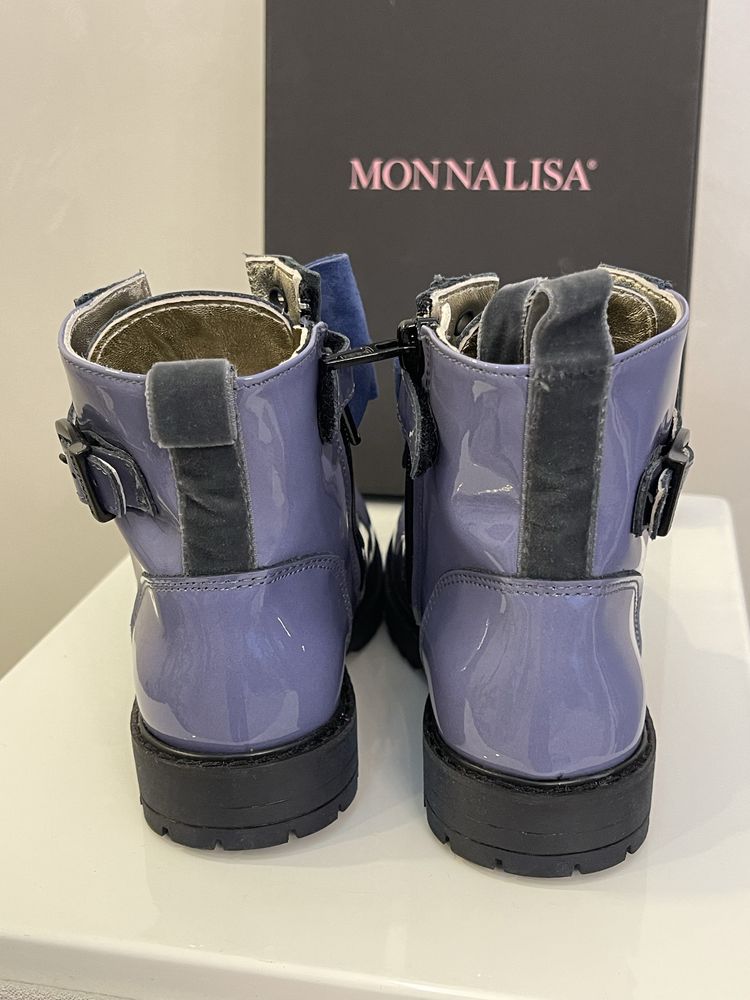 Monnalisa оригинальные ботинки Size: 25,26