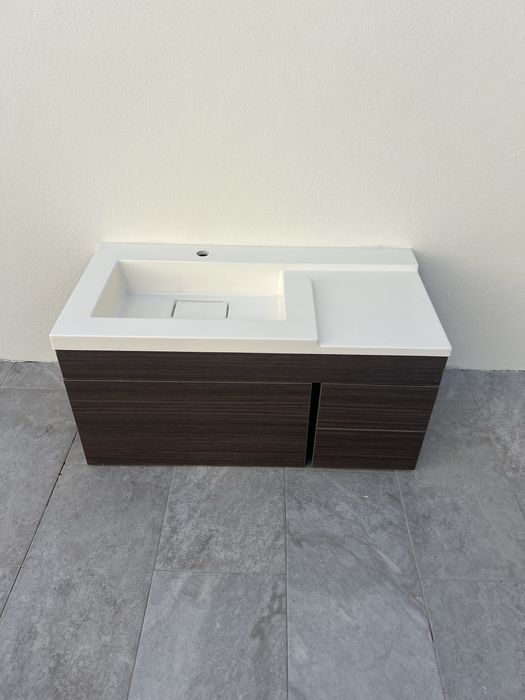 Movél e lavatório 90cm por 45cm