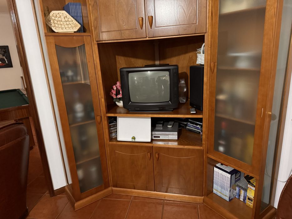 Movel de sala, usado mas em otimo estado