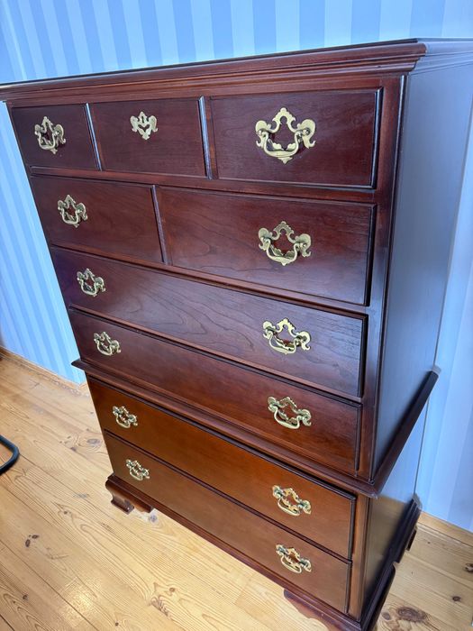 okazja  Komoda z  szufladami z litego drewna