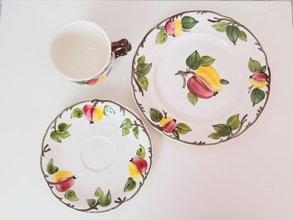 Porcelanowe trio śniadaniowe Villeroy Boch Ma Pomme, talerz filiżanka