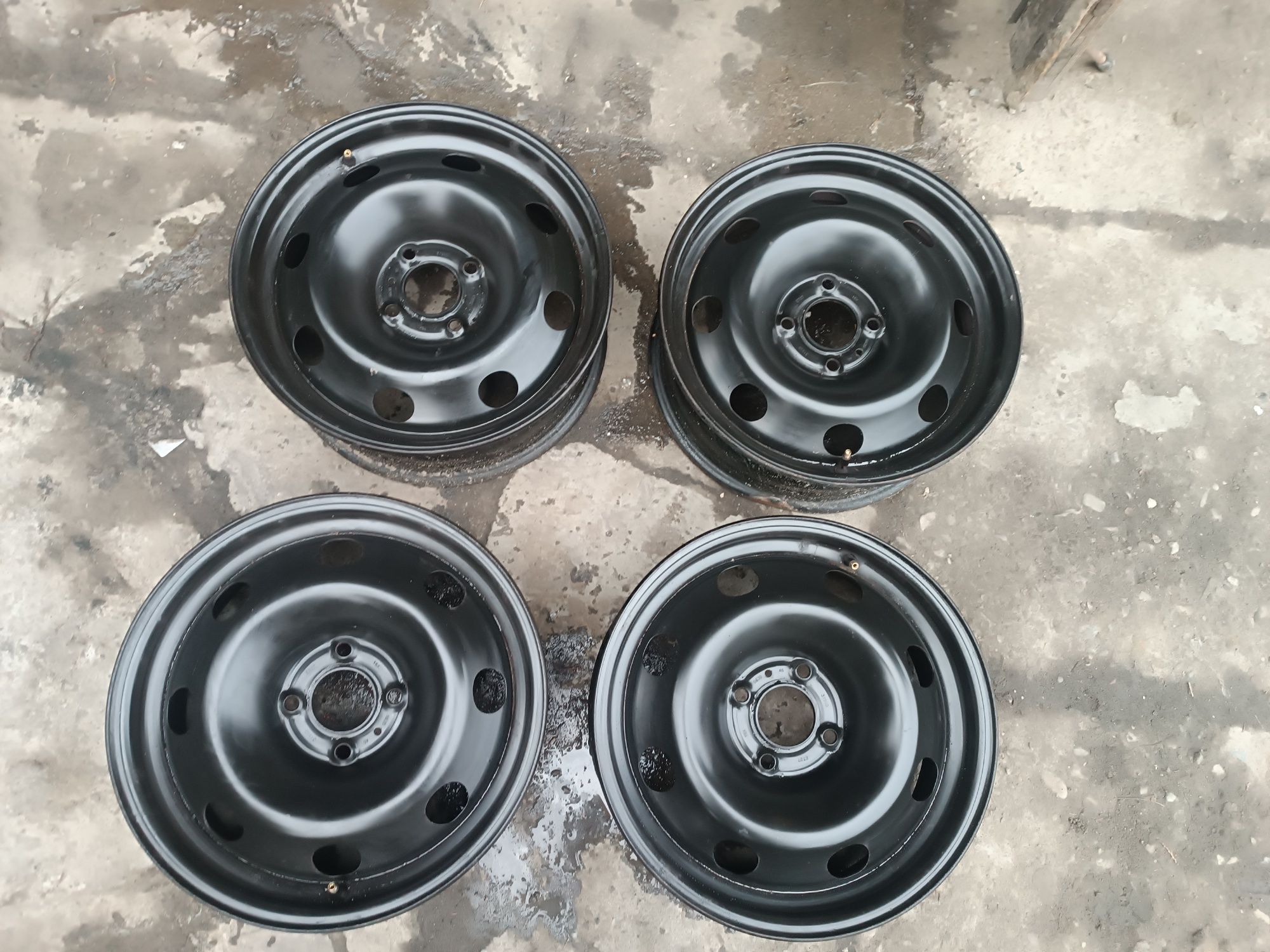 Sprzedam felgi stalowe Peugeot Citroen 4x108 r15