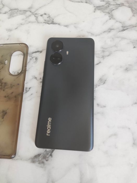 Realme 10 pro plus 8/128gb не працює