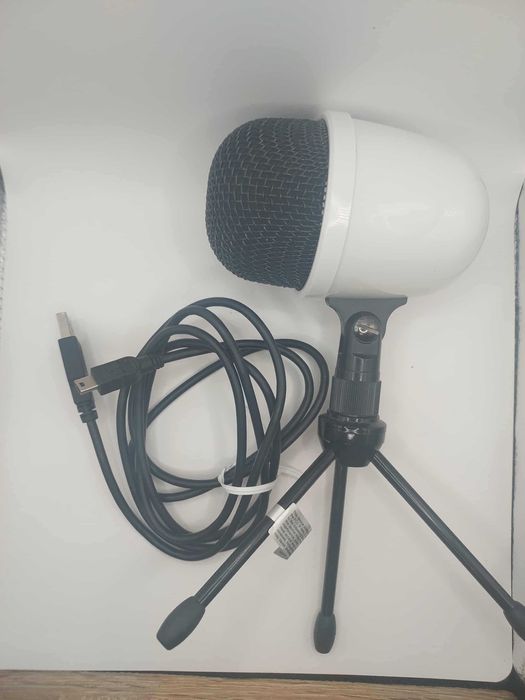 Mikrofon pojemnościowy AmazonBasics Mini Desktop USB