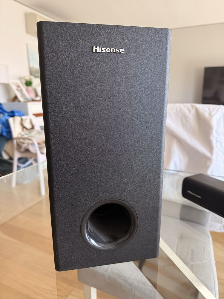 Soundbar Hisense com subwoofer HS218