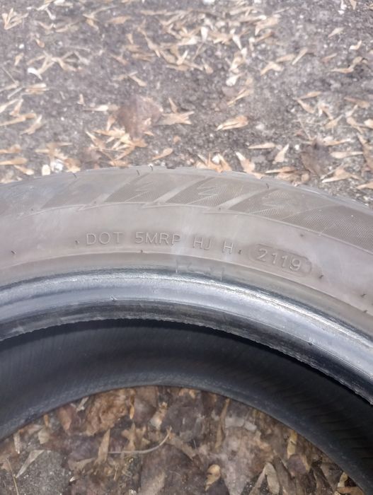 Продам зимние шины размер 205/55/R16