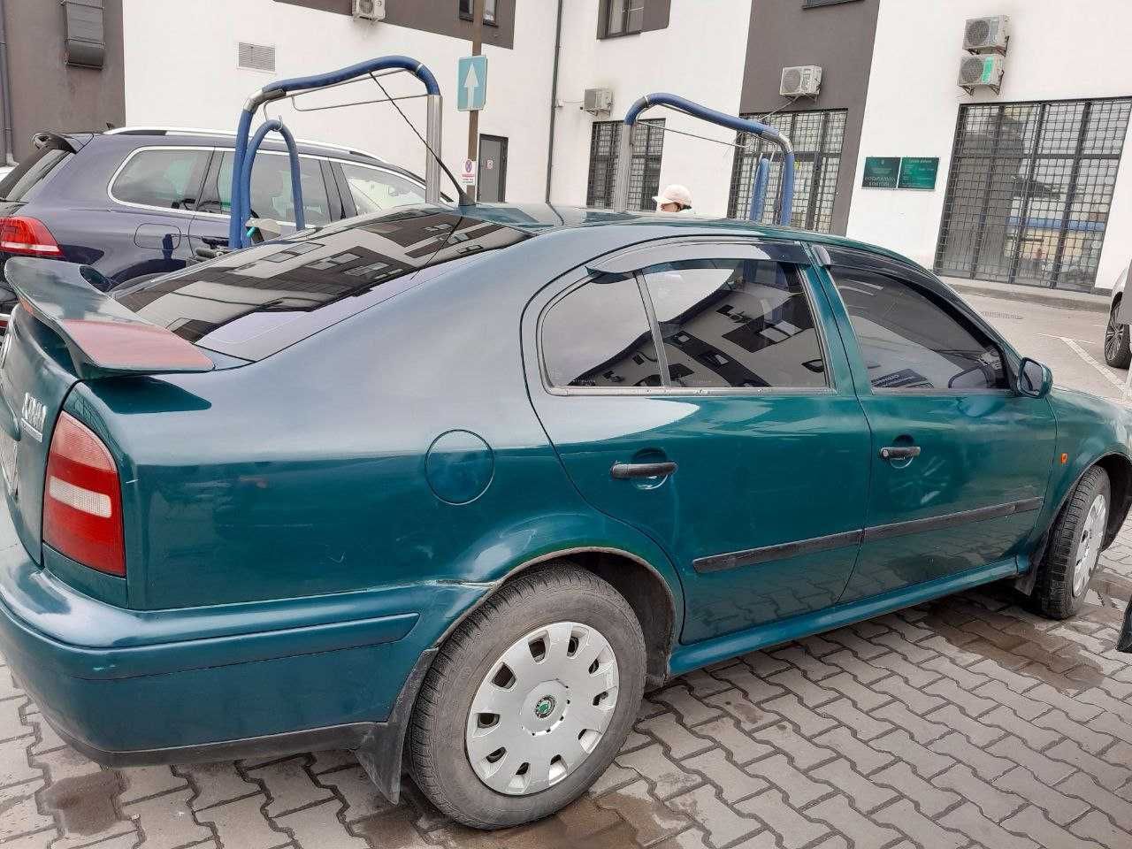 Skoda Octavia 2000 року