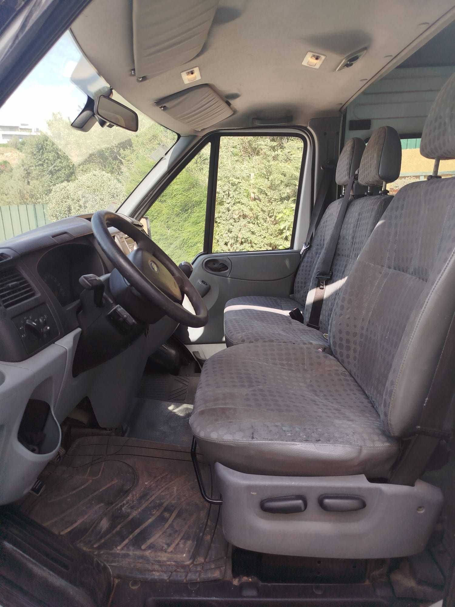 Ford transit 2.2 Diesel 9 Lugares-Literalmente impecável!