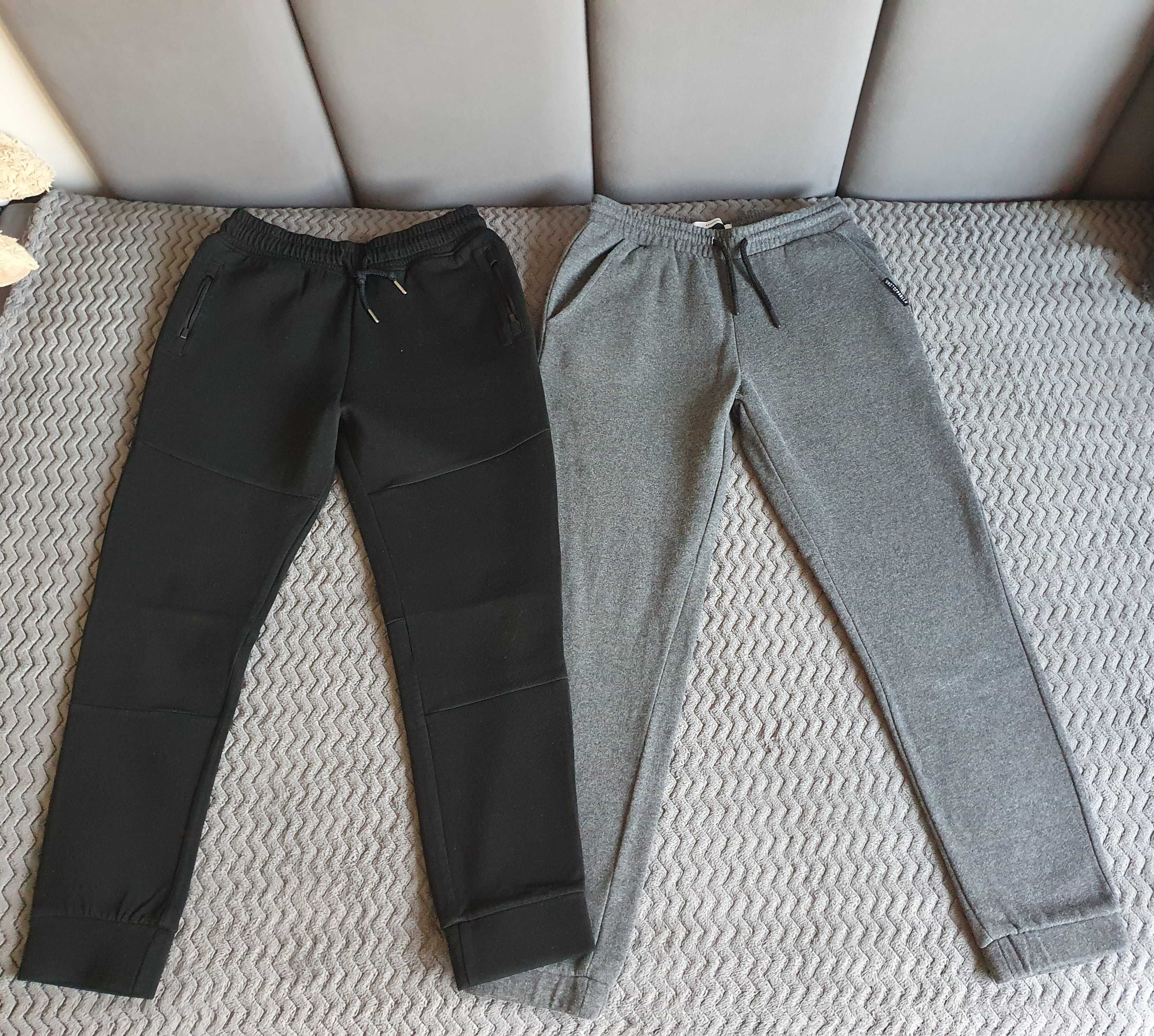 Reserved, Next 2 pary spodni dresowych 146-152cm.