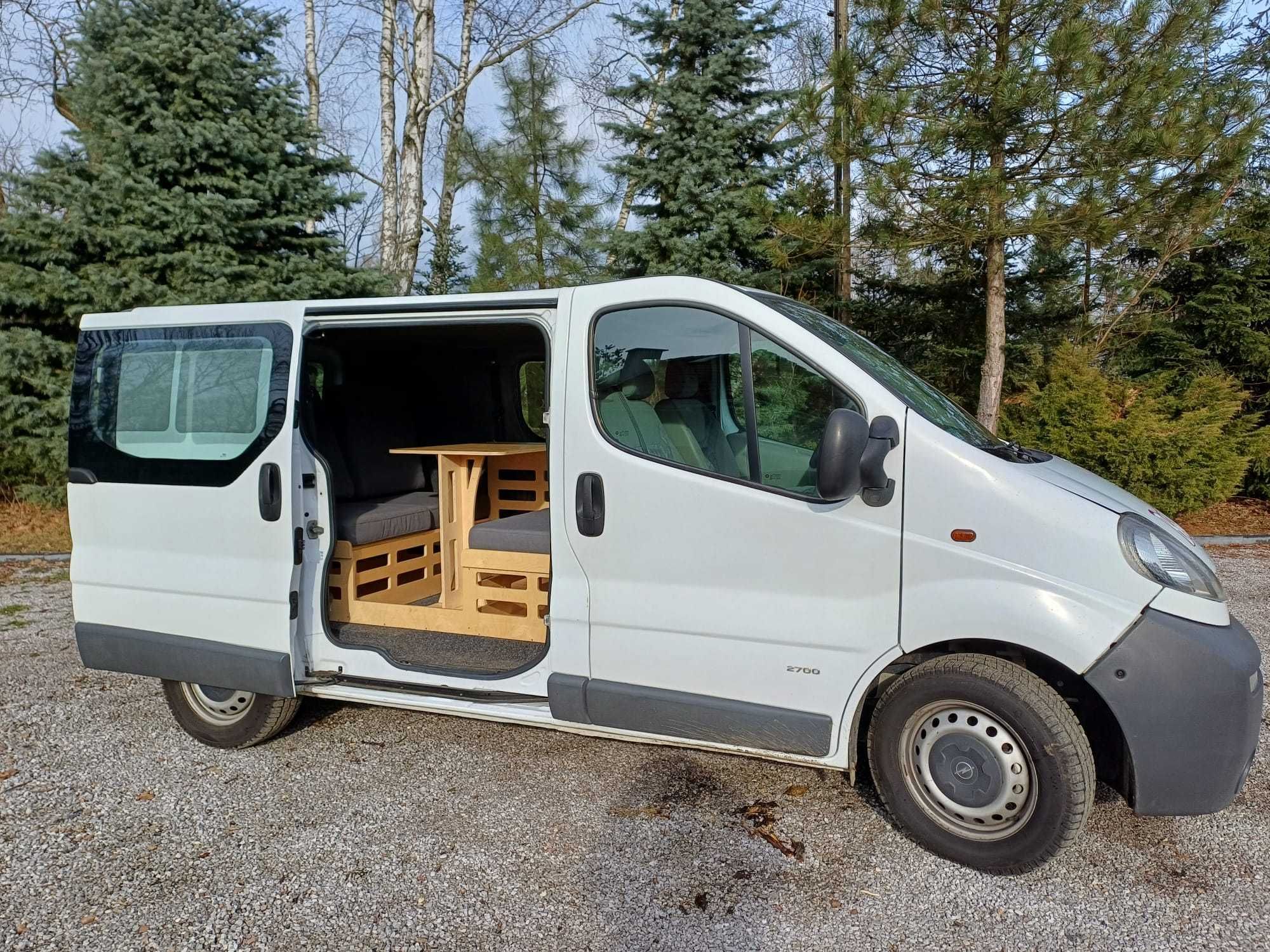 Opel  Vivaro kempingowy 2003