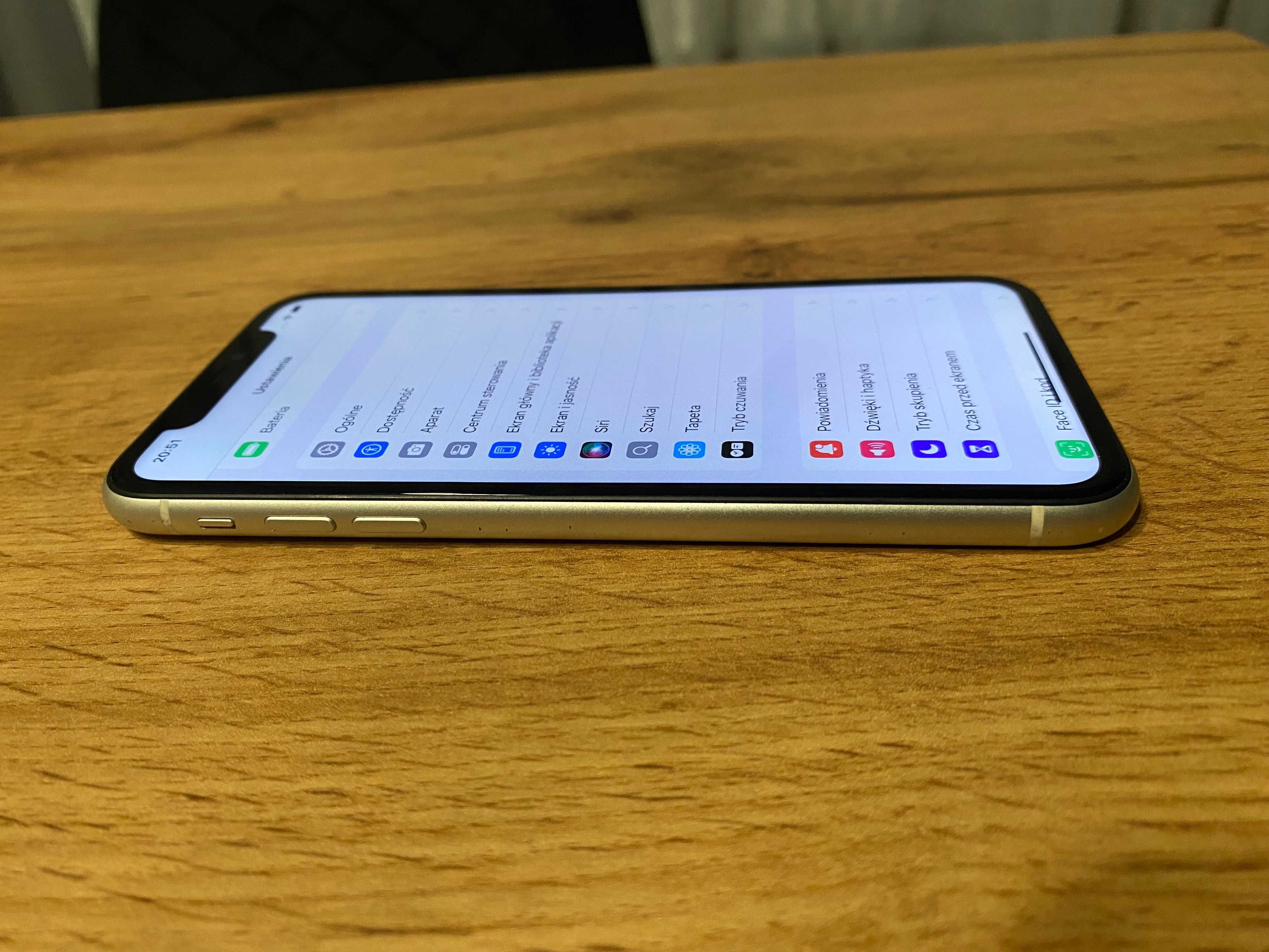 Apple iPhone 11 biały