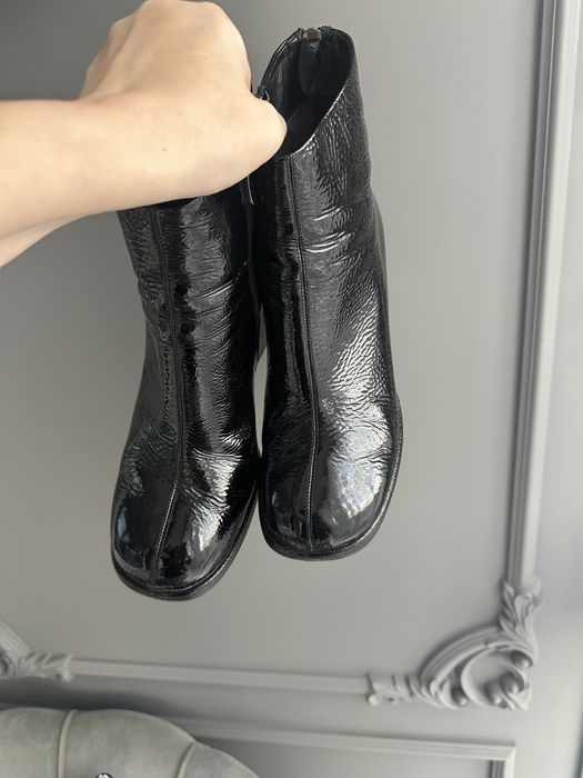 Черевики (ботільони) лакована натуральна шкіра