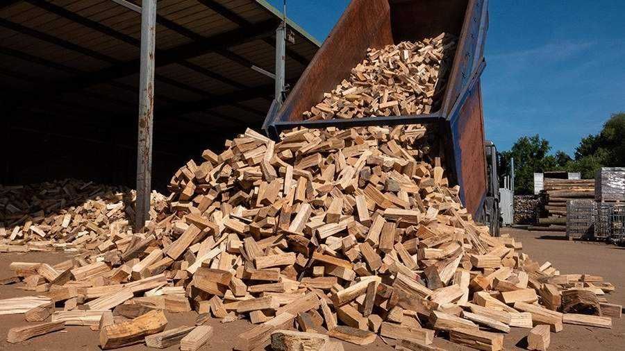 Купить дрова из дуба. Колотые и метровки. Разные породы. 12 скм