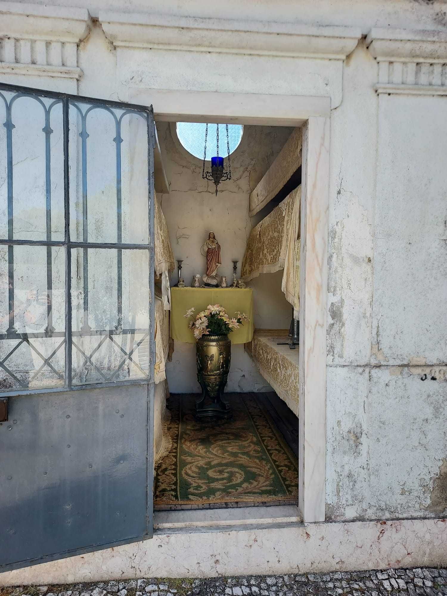 Jazigo Alto de São João