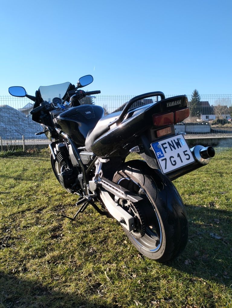 Yamaha Fazer 600