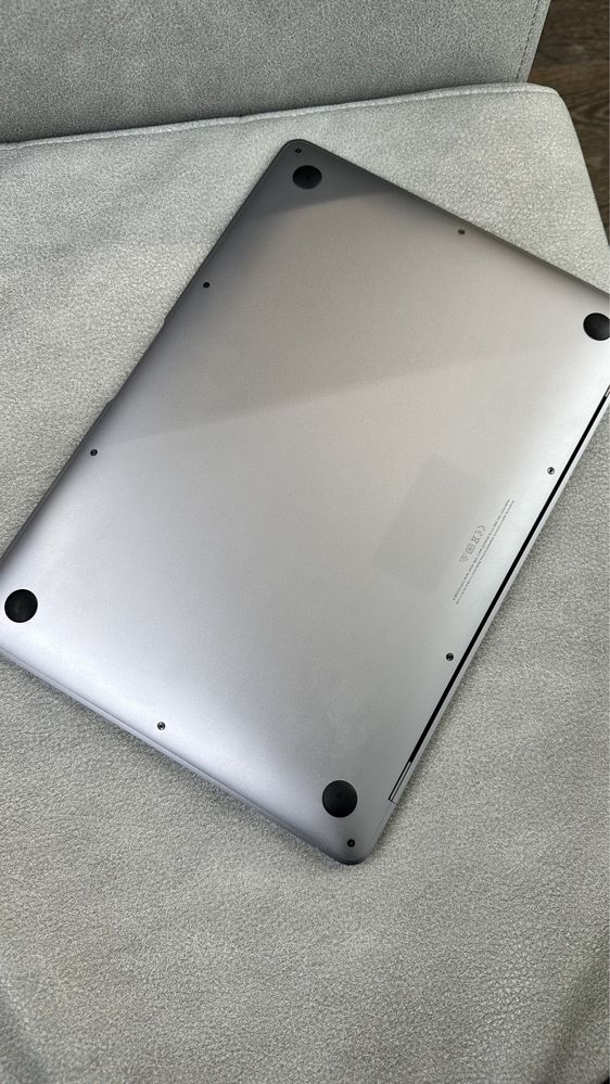 MacBook Air 13” 2020 M1 8/256 Gb Space Gray